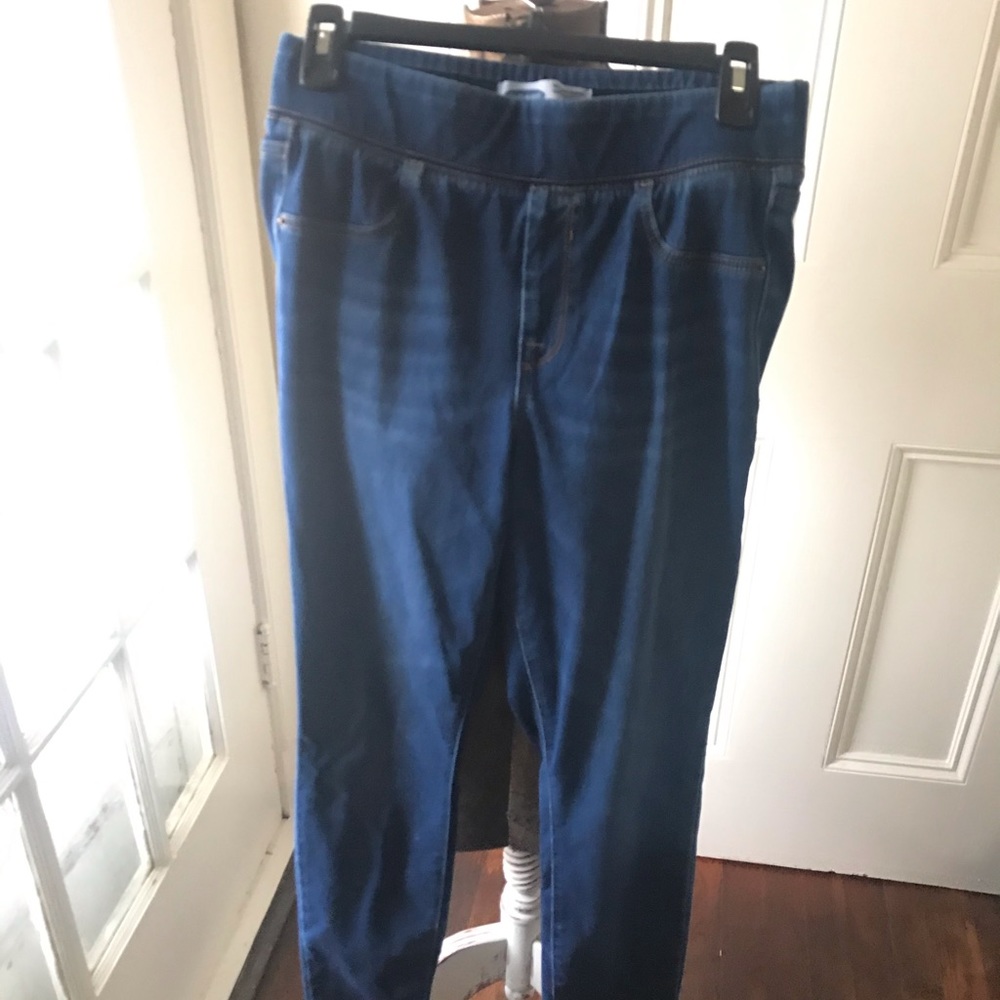 Old navy Jeggings . Size 24